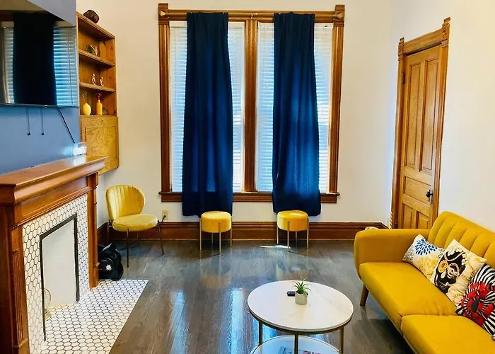 Apartment Lincoln Park 3 Bedroom Penthouse *