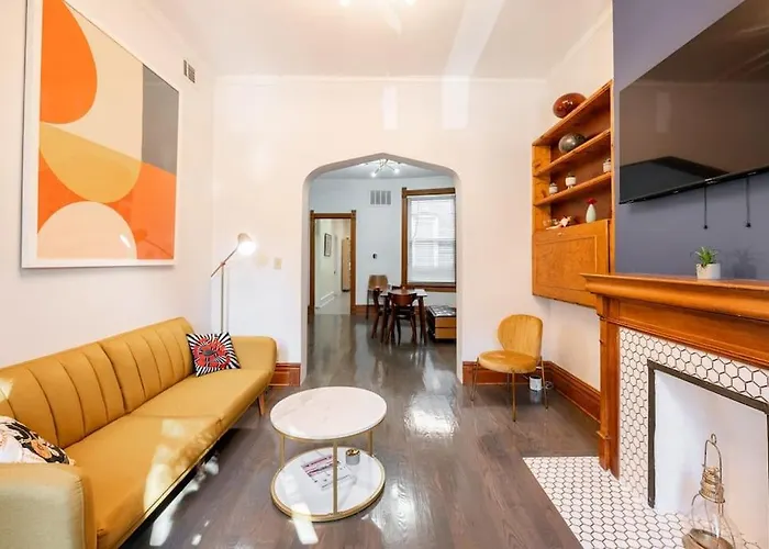 Apartment Lincoln Park 3 Bedroom Penthouse