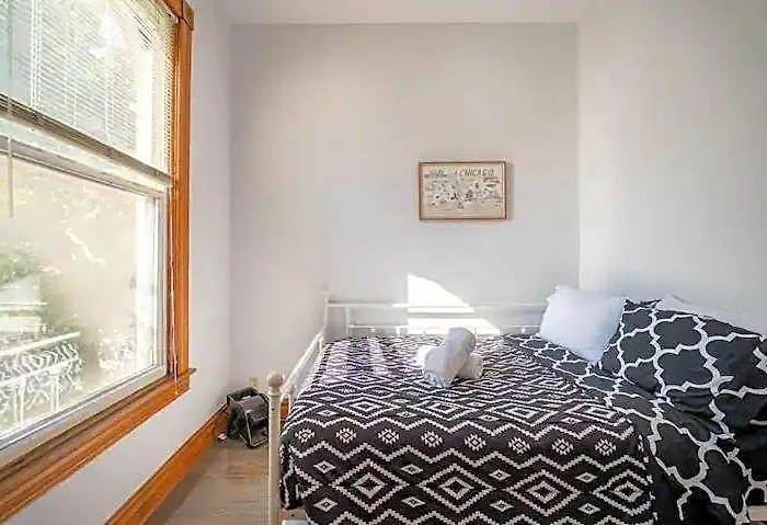 Apartment Lincoln Park 3 Bedroom Penthouse