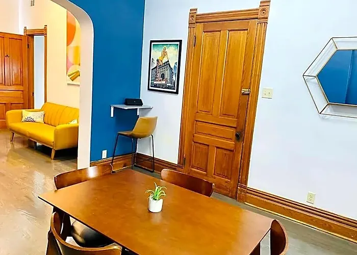 Apartment Lincoln Park 3 Bedroom Penthouse *