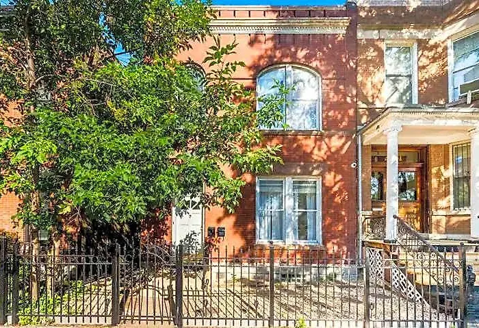 Lincoln Park 3 Bedroom Penthouse